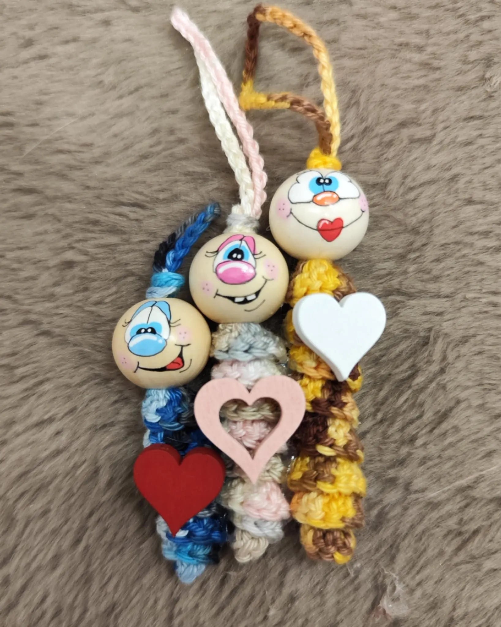 🧶 Worry Worm Trio: Mom & two children – heart to heart