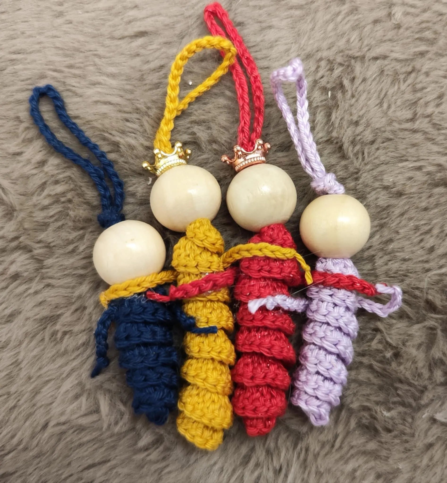 🧶 Sorgenwürmchen-Familie – Unzertrennlich & voller Liebe