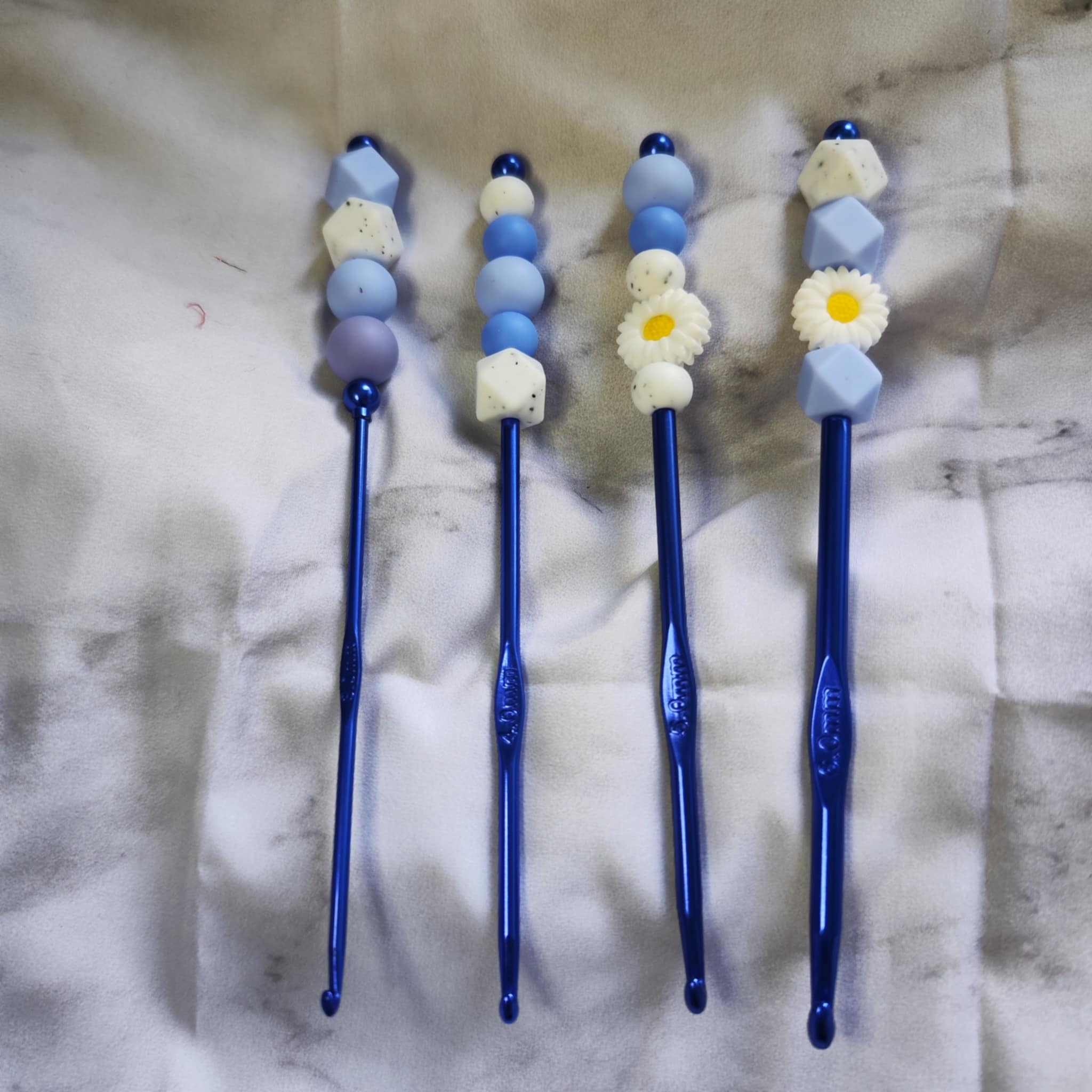 Set - Häkelnadeln mit Silikonperlen – ergonomisch, hübsch & handveredelt