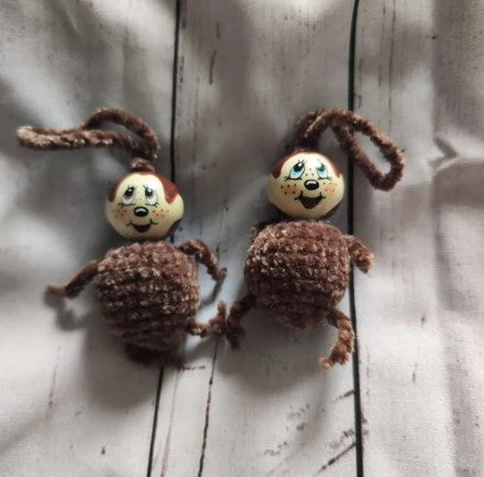 🧶 Flauschiger Sorgenfreund mit Retro-Charme