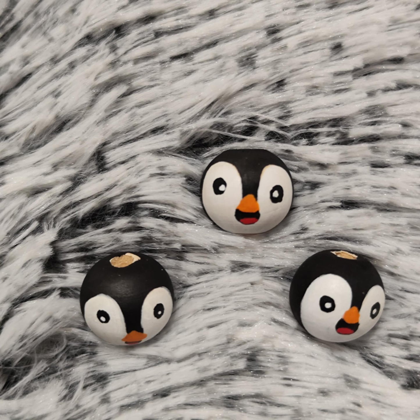 Pinguin 3er-Set – handbemalte Holzköpfchen mit Wintercharme, 2 cm