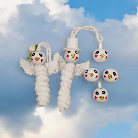 Turteltaube weiß (2 cm oder 2,5 cm) – Handbemalte Holzperlen