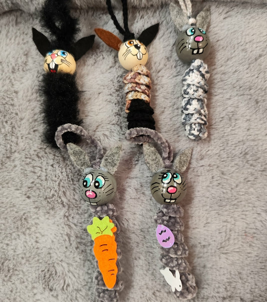 Osterhasen-Sorgenwürmchen in Grautönen – Frühlingshafte Häschen-Vielfalt 🐰