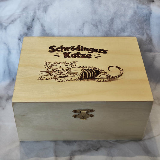 Holzbox mit Brandmalerei – Nerd & Pop Culture Motive (3 Größen)