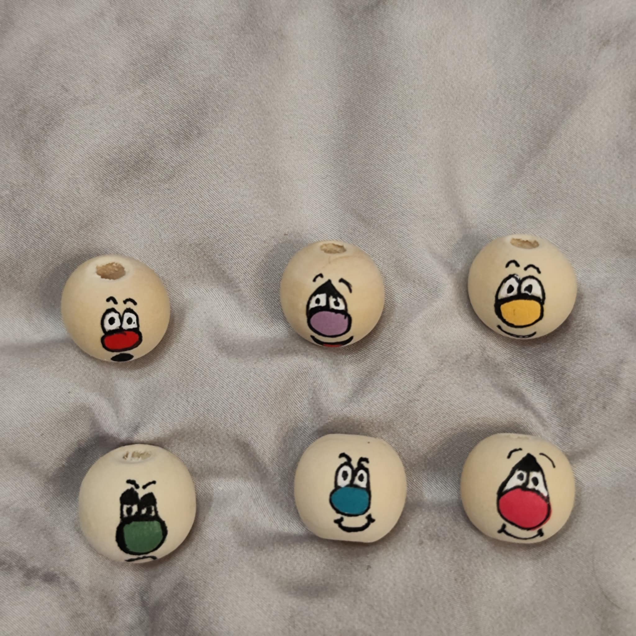 🎨 6er Set bunte Nasen Holzköpfchen – fröhlich, frech & farbenfroh