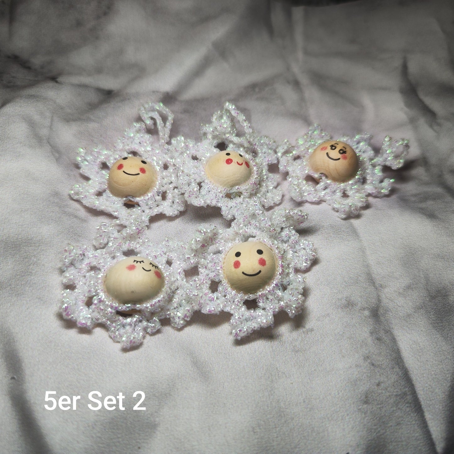 ❄️ Christbaumflocken – gehäkelter Christbaumschmuck im 5er-Set