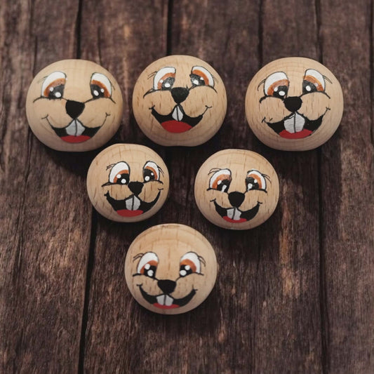 Handbemalte Eichhörnchen-Holzköpfchen (2 cm oder 2,5 cm) auf Buchenholz