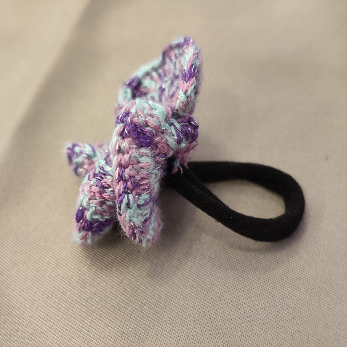 Blüten-Haargummi – gehäkelt, Ø ca. 5 cm