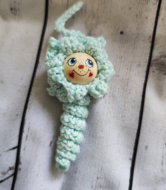 ❄️ Zart wie Frost, stark wie der Winter – Das Eisblumenwürmchen