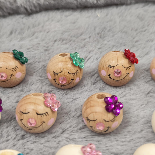 Frühlingsmädchen Köpfchen aus Holz – Buchenholz & helles Naturholz, handbemalt