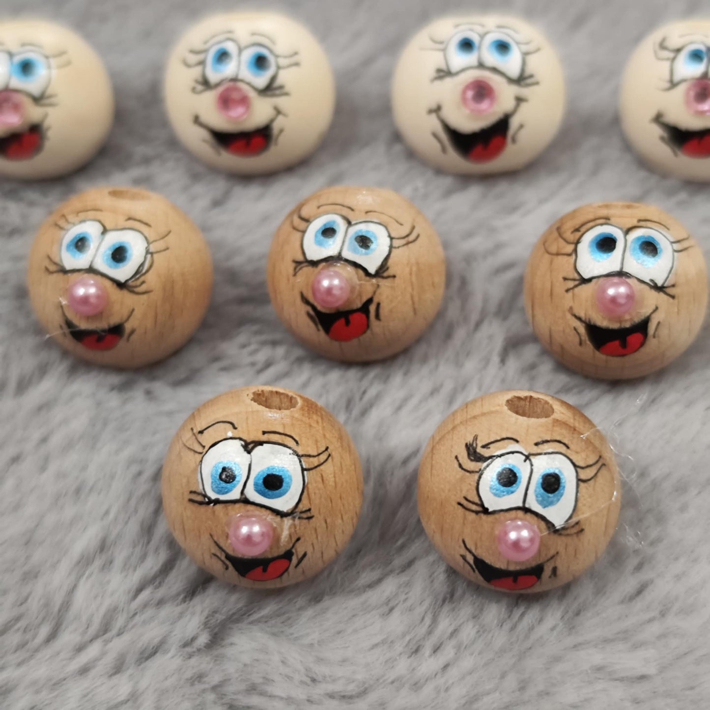 Glitzernasen Köpfchen aus Holz – handbemalt mit funkelnder Nase