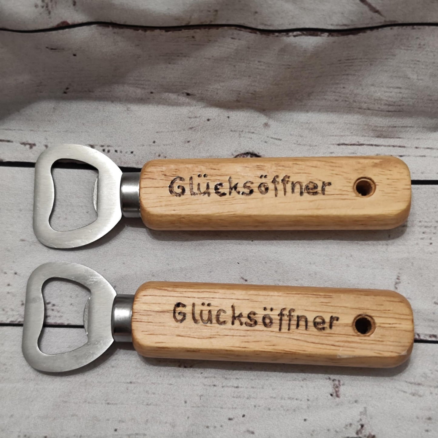 Flaschenöffner mit Brandmalerei – Holzgriff personalisierbar