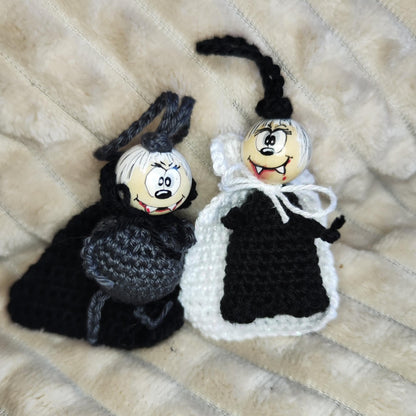 Graf & Gräfin Dracula – handgehäkelte Halloweenfiguren mit Stil
