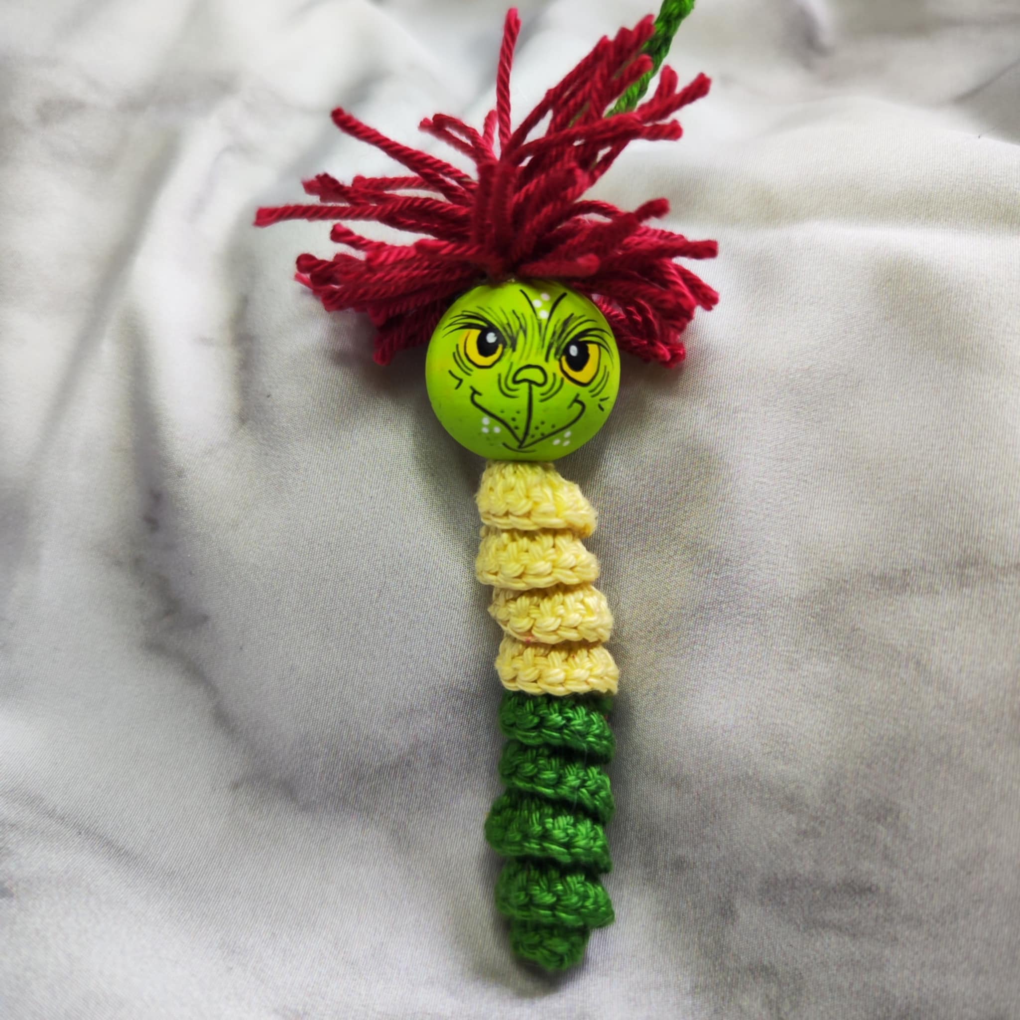 Grinch-Muckl – frecher Weihnachtswichtel mit Herz & Humor