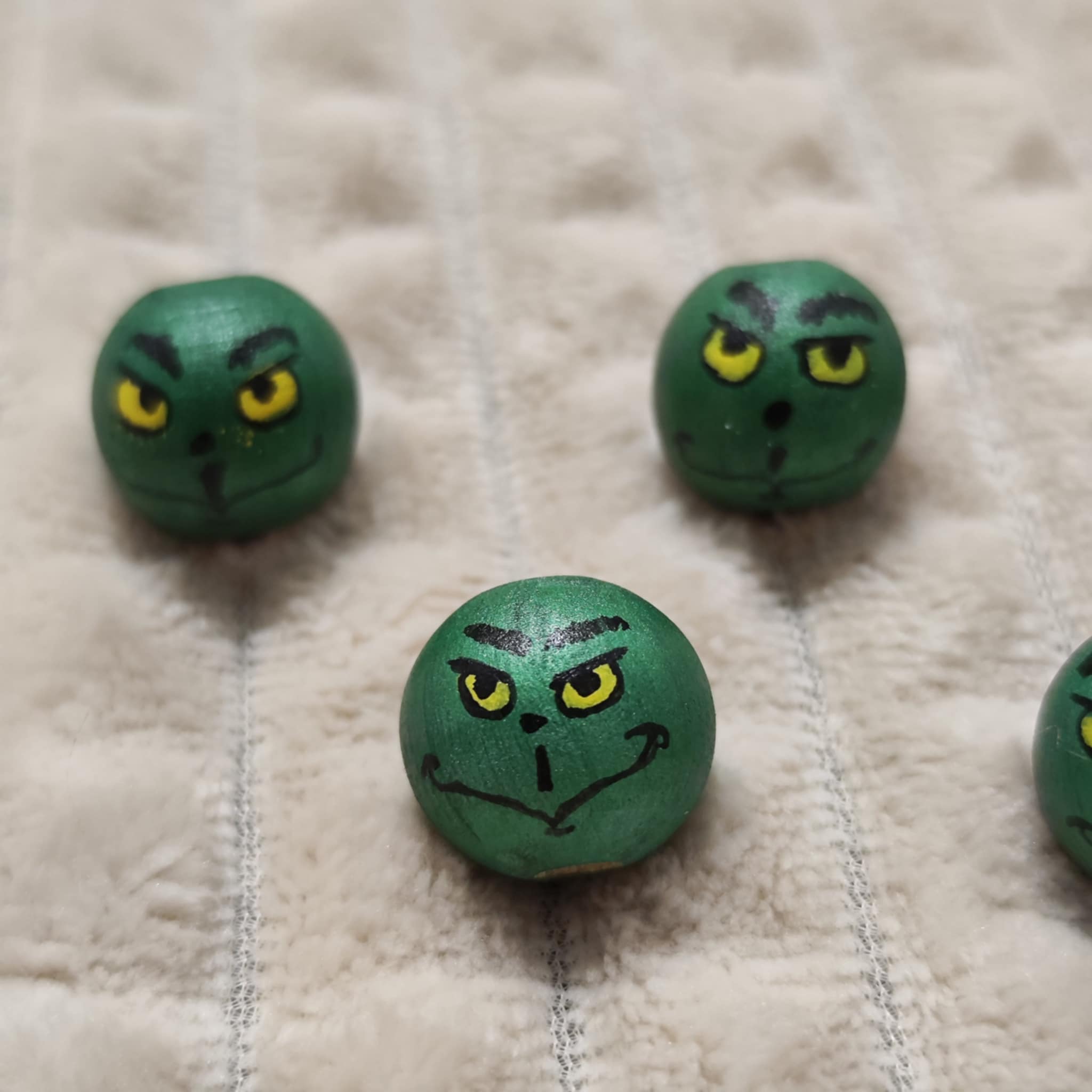 ✨ Grinch-Köpfchen 5er-Set – Metallic-Grün mit Charakter