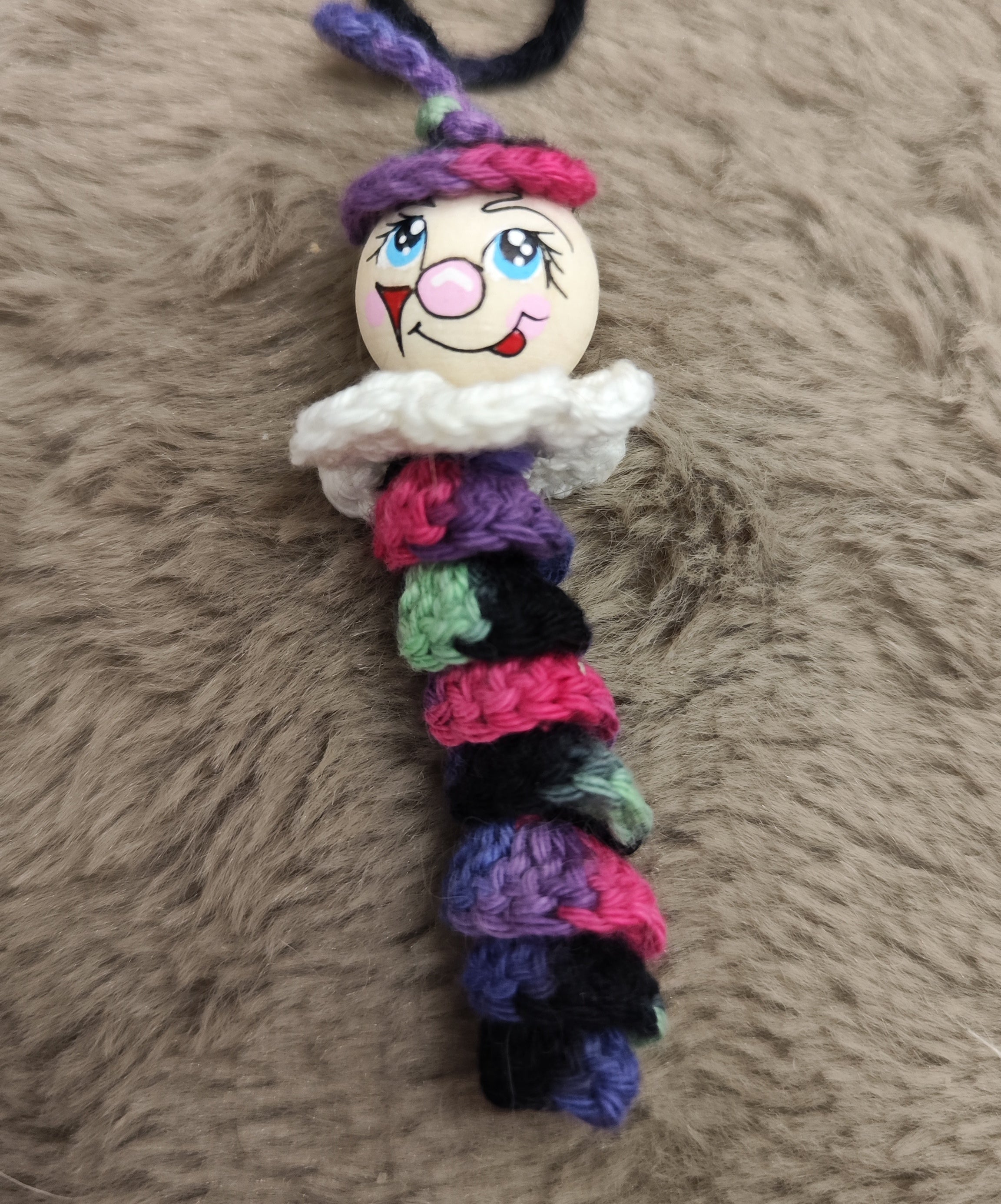 🧶 Sorgenwürmchen – Bunter Clown für bunte Gefühle