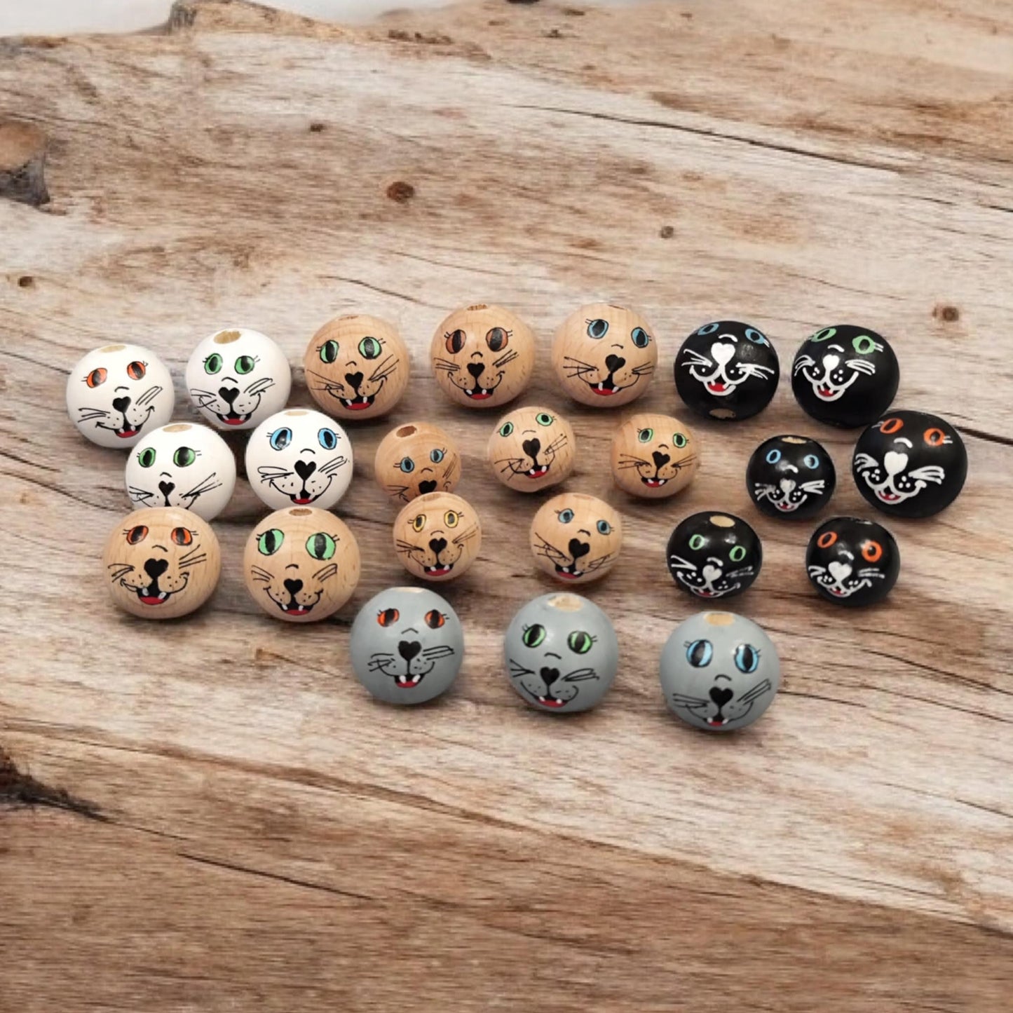 Handbemalte Katzen-Holzköpfchen (2 cm oder 2,5 cm) mit Zähnchen – Für deine Sorgenwürmchen