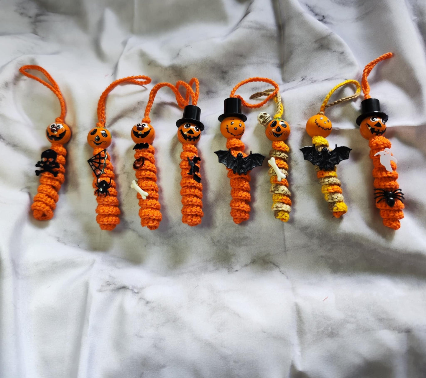 Kürbis-Männchen – handgehäkelte Deko & Glücksbringer für Halloween