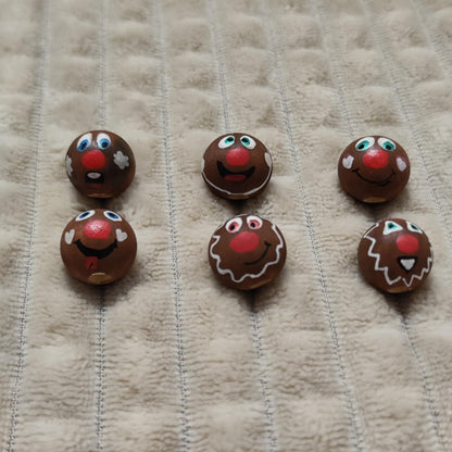 Lebkuchen-Köpfchen 6er-Set – handbemalte Holzköpfe mit Zuckerguss-Details, 2 cm