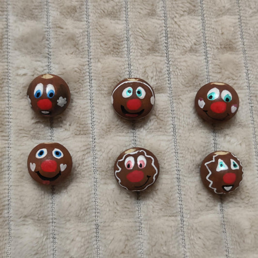 Lebkuchen-Köpfchen 6er-Set – handbemalte Holzköpfe mit Zuckerguss-Details, 2 cm