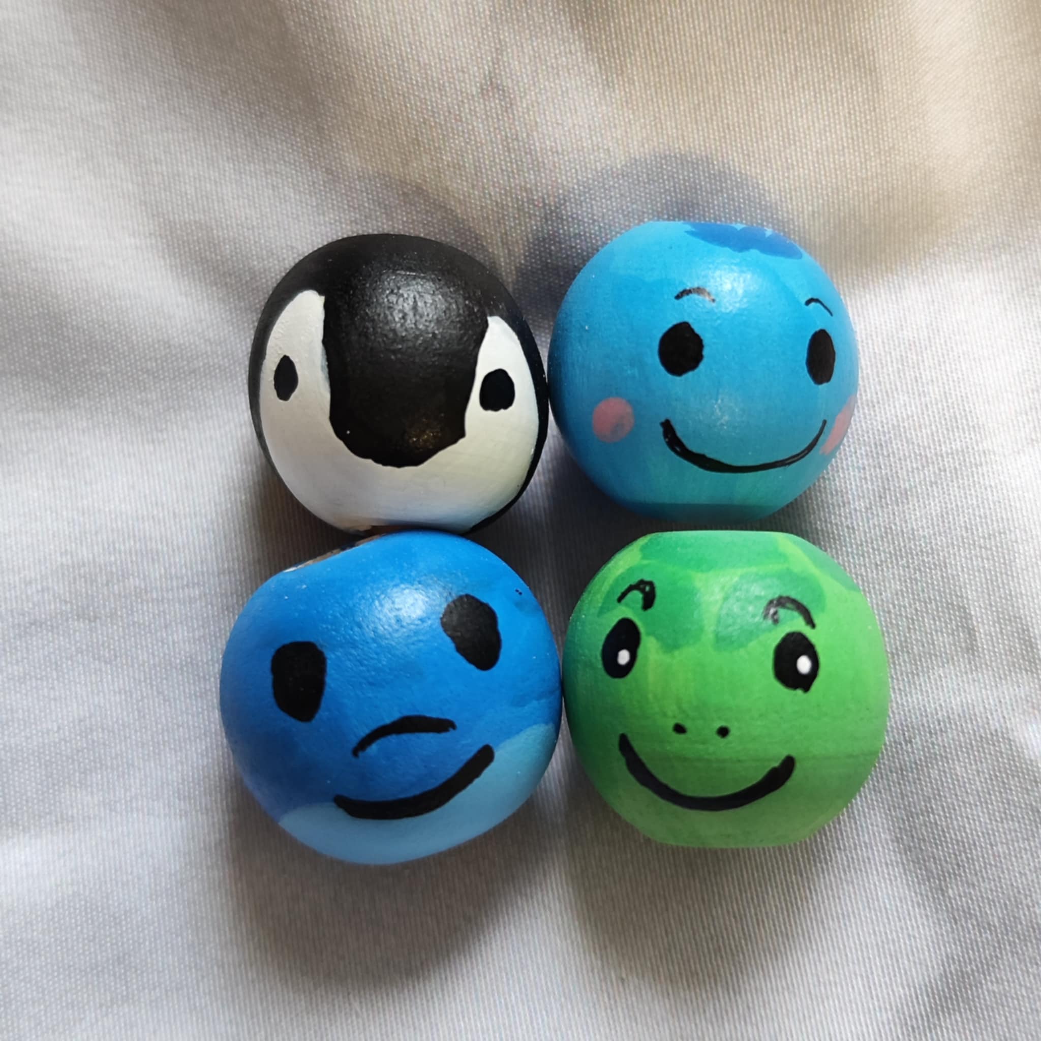 Wassertiere 4er-Set – handbemalte Holzköpfe: Wal, Hai, Orka & Schildkröte, 2 cm