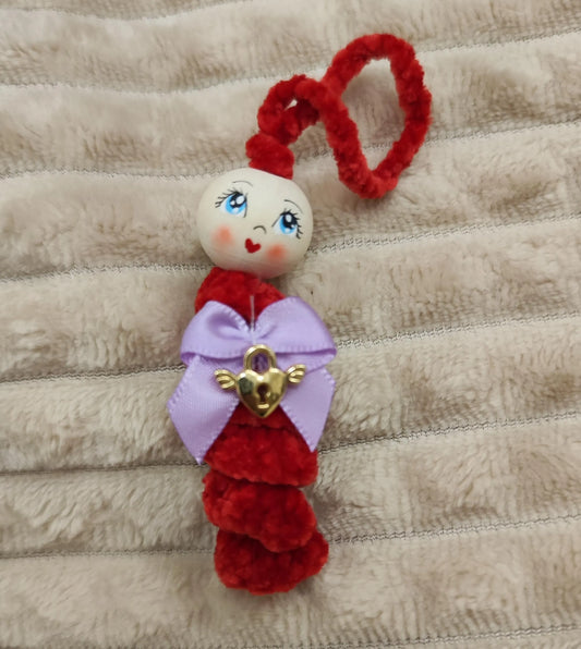 🧶 Herzdame aus Plüsch – Zum Verschenken, Behalten, Verlieben