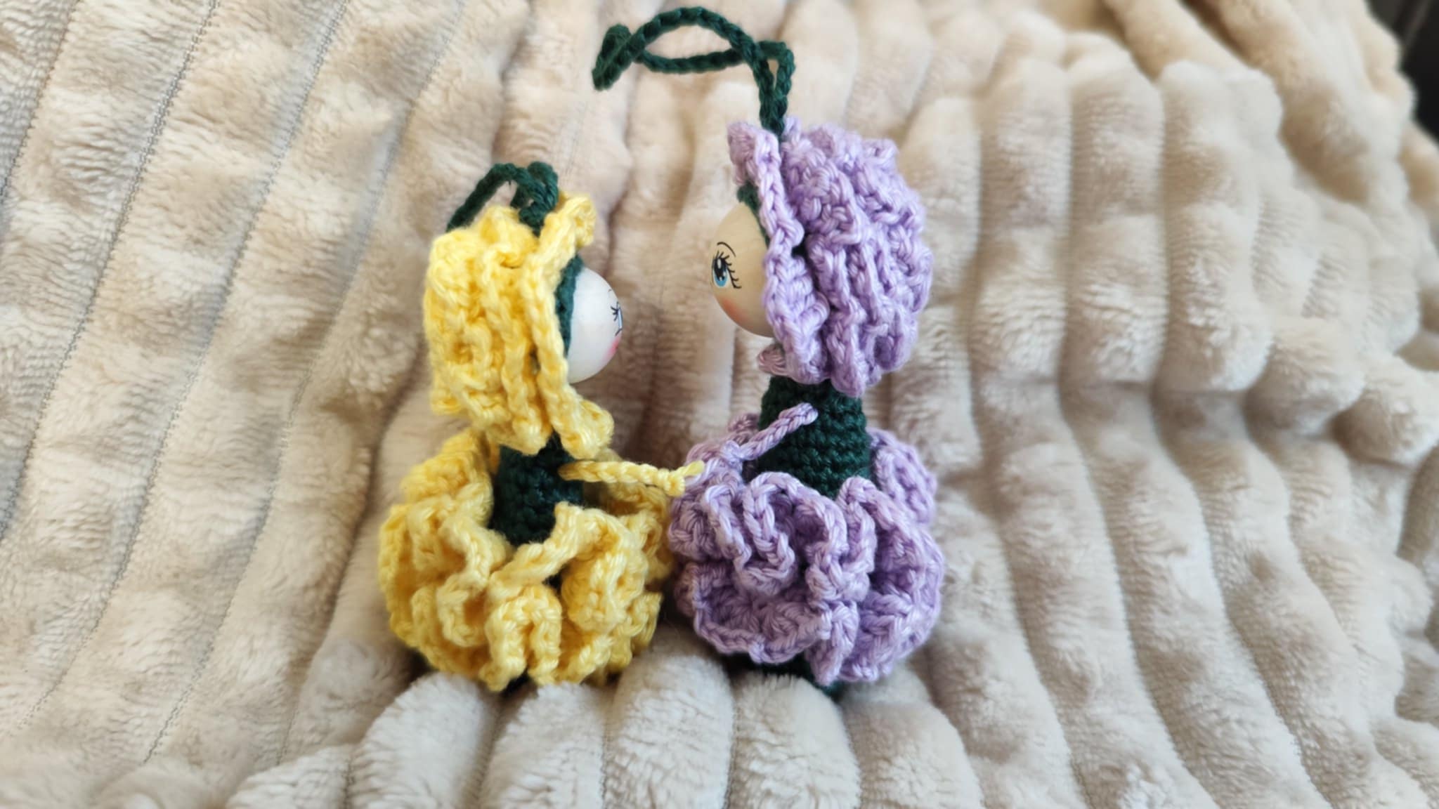 BUNDLE: Peony and Carnation Worry Worms