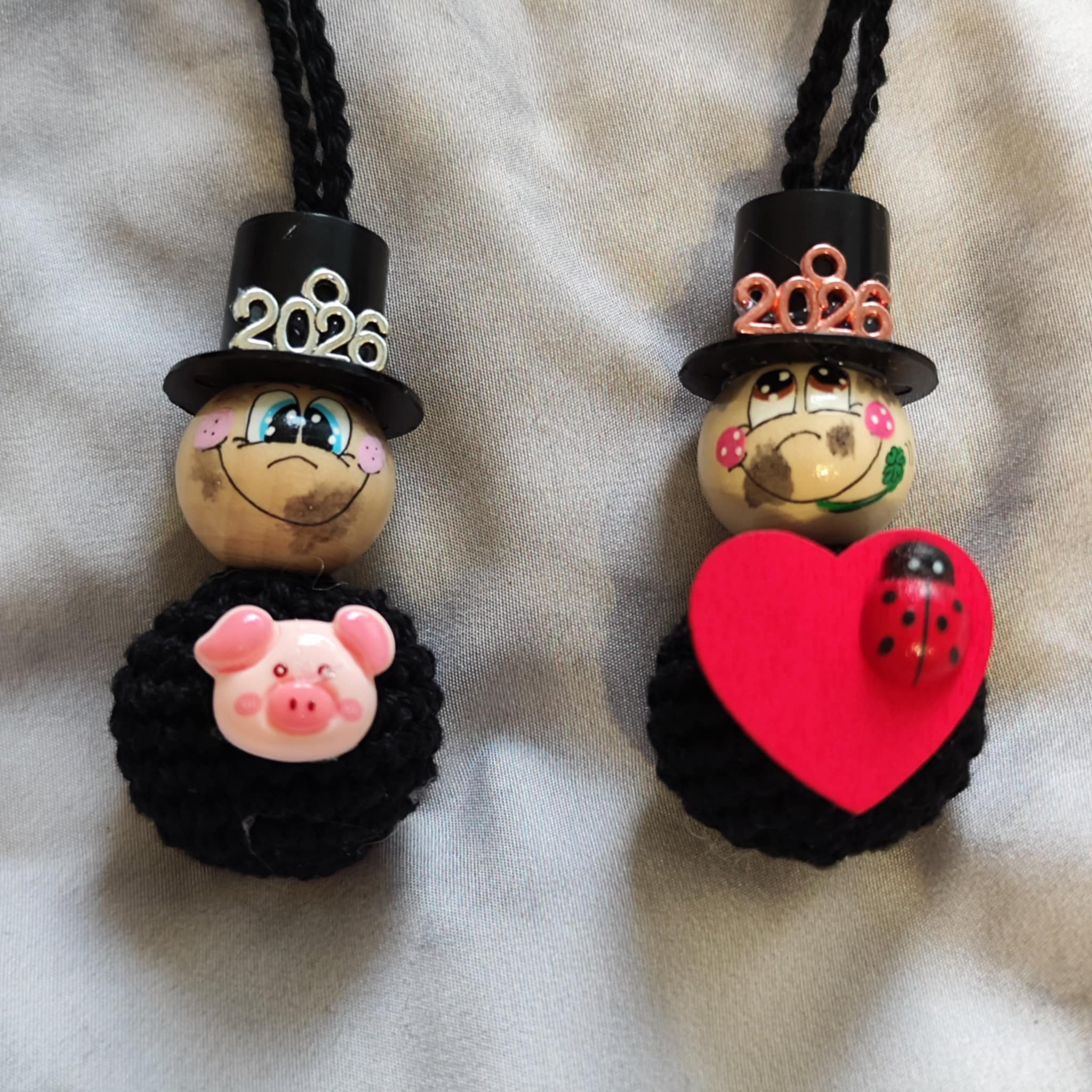 Kleiner runder Rauchfangkehrer – gehäkelter Silvester Glücksbringer