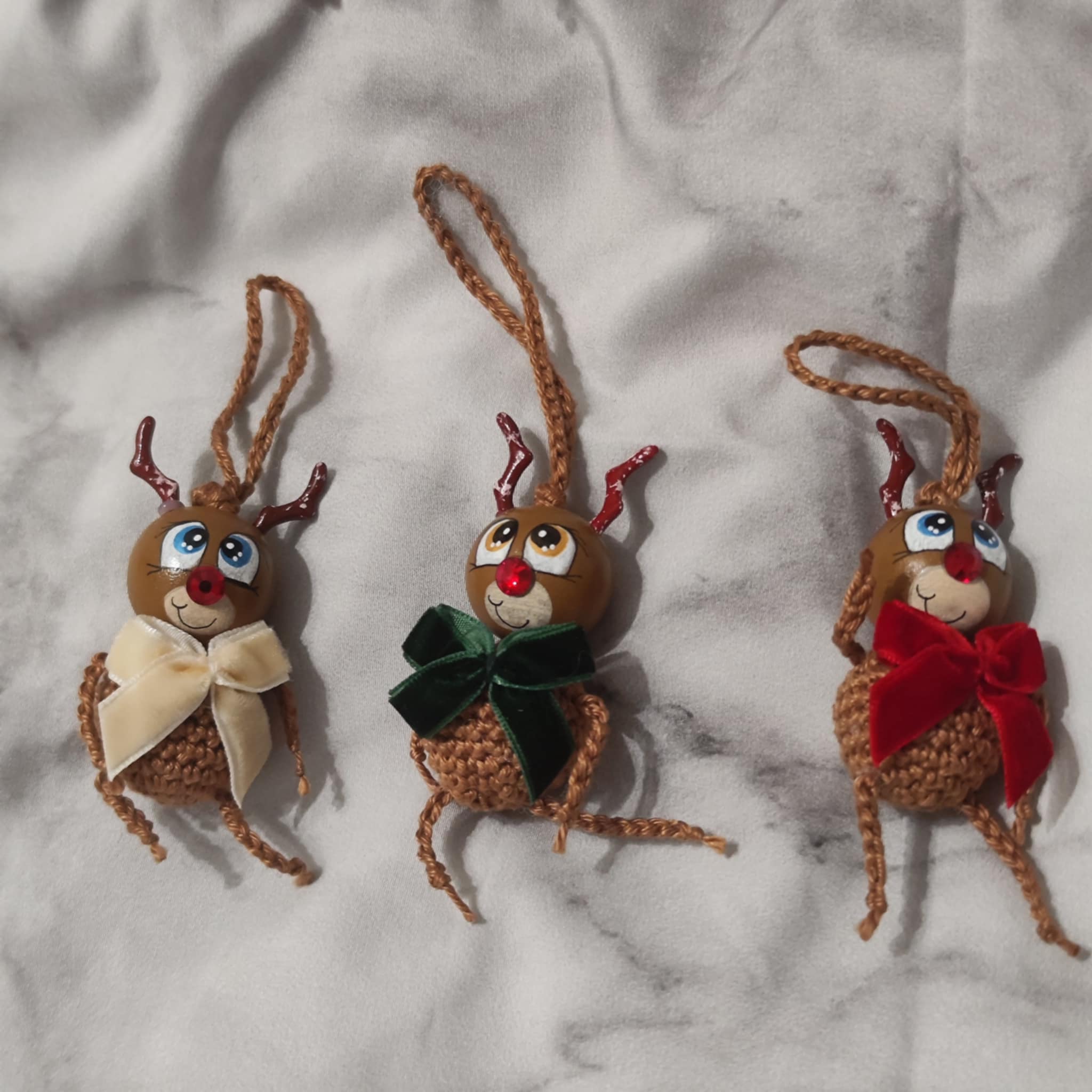 🎄 Rentier-Sorgenwürmchen – Christbaumschmuck mit Herz