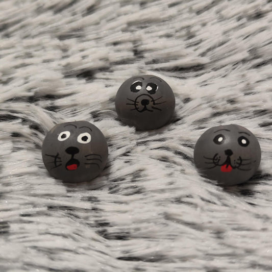 Robben 3er-Set – handbemalte Holzköpfchen mit maritimem Charme, 2 cm