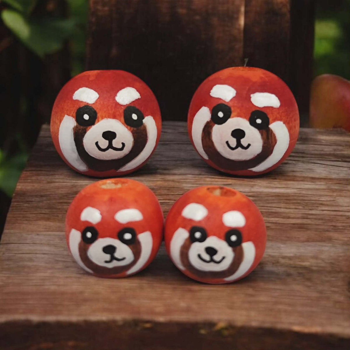 Handbemalte Roter-Panda-Holzköpfchen (2 cm oder 2,5 cm)