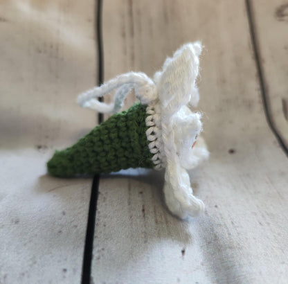 🌸 Kleines Frühlingszeichen – Das Schneeglöckerl-Würmchen (Mini)