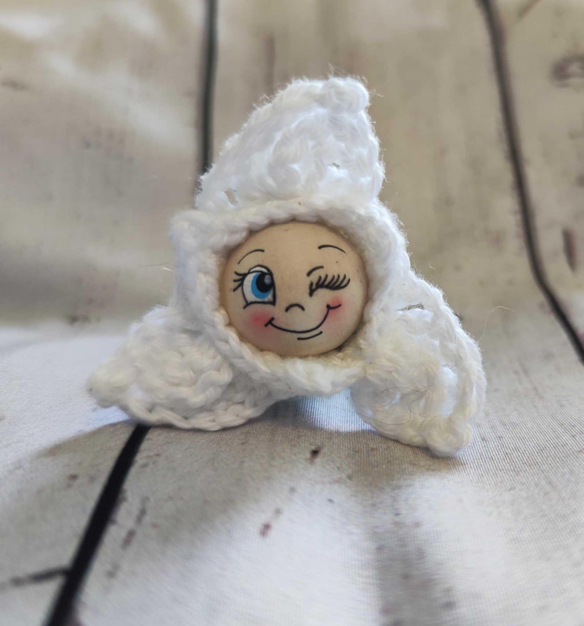 🌸 Kleines Frühlingszeichen – Das Schneeglöckerl-Würmchen (Mini)