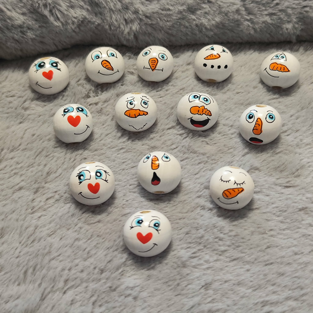 Schneemann – Handbemalte Holzköpfchen | Winter & Weihnachten mit optionalem Hut