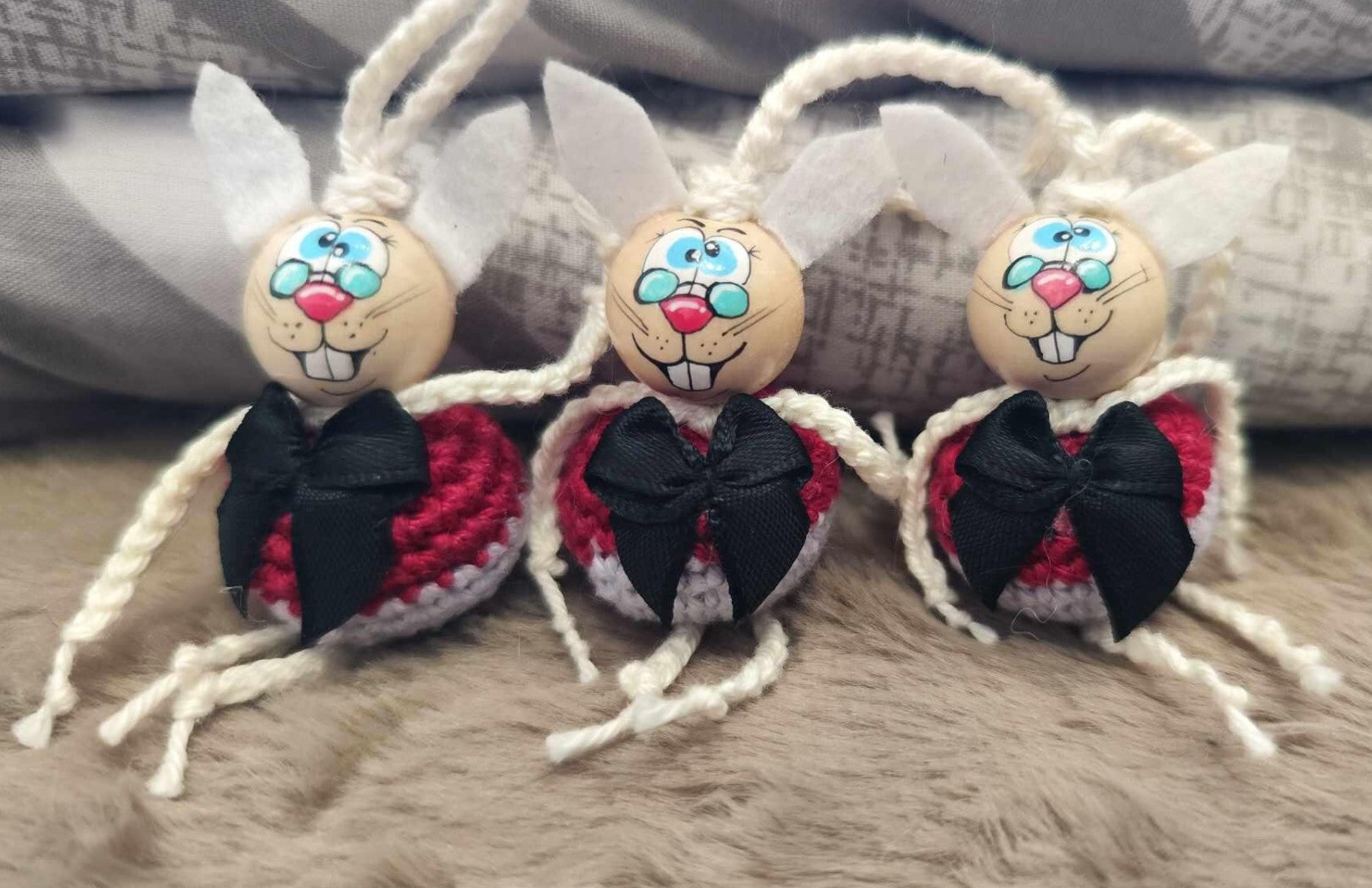 🌀 Grinswurm & Zeitfuchs – Zwei Sorgenwürmchen aus einer anderen Welt — Duo