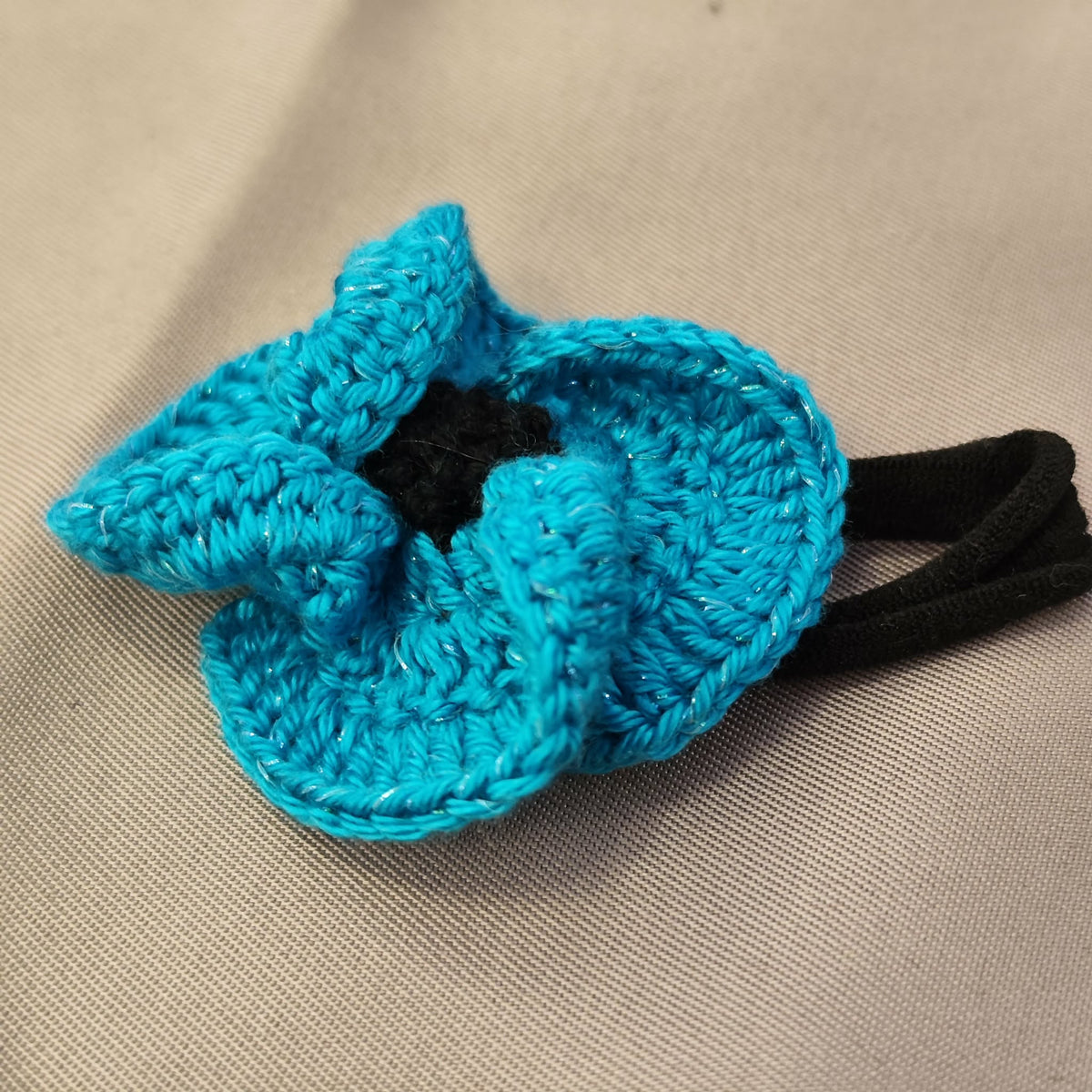 Blüten-Haargummi – gehäkelt, Ø ca. 5 cm