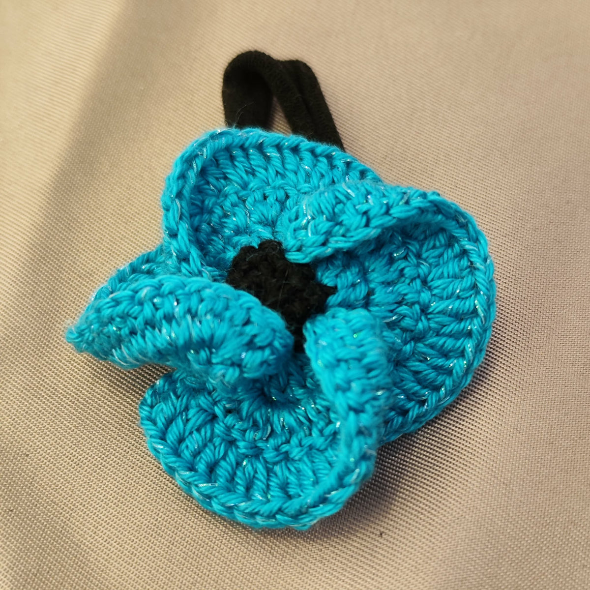 Blüten-Haargummi – gehäkelt, Ø ca. 5 cm