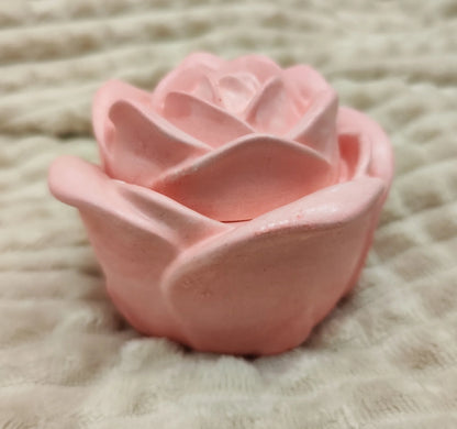 🌹 Two-piece rose bowl with lid — orange-transparent epoxy resin