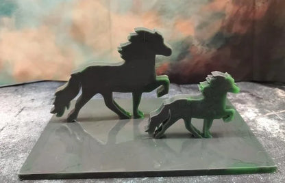 Set of 2 Felsentölter – Icelandic horse decoration made of epoxy resin