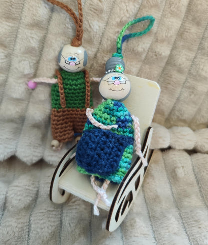 Crochet mini grandparents
