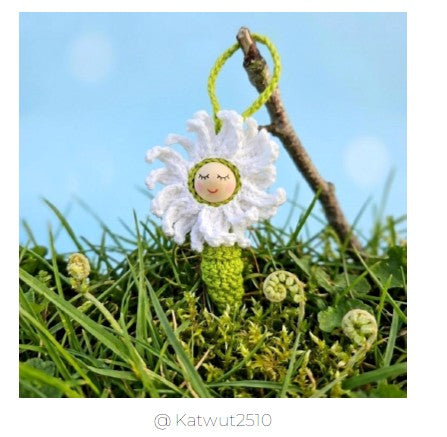 Häkelanleitung „Gänseblümchen" – Anhänger mit 2 cm Holzperle (PDF) 🌼