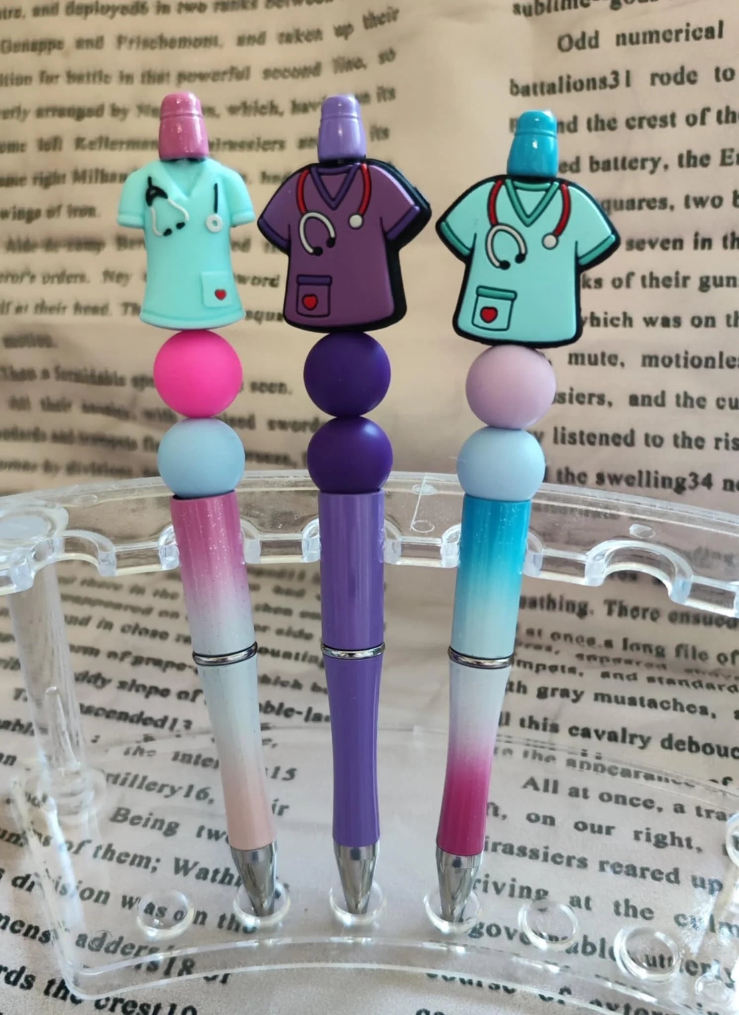 🩺 Writing with heart – Ballpoint pen in nurse look — Nurse on the left