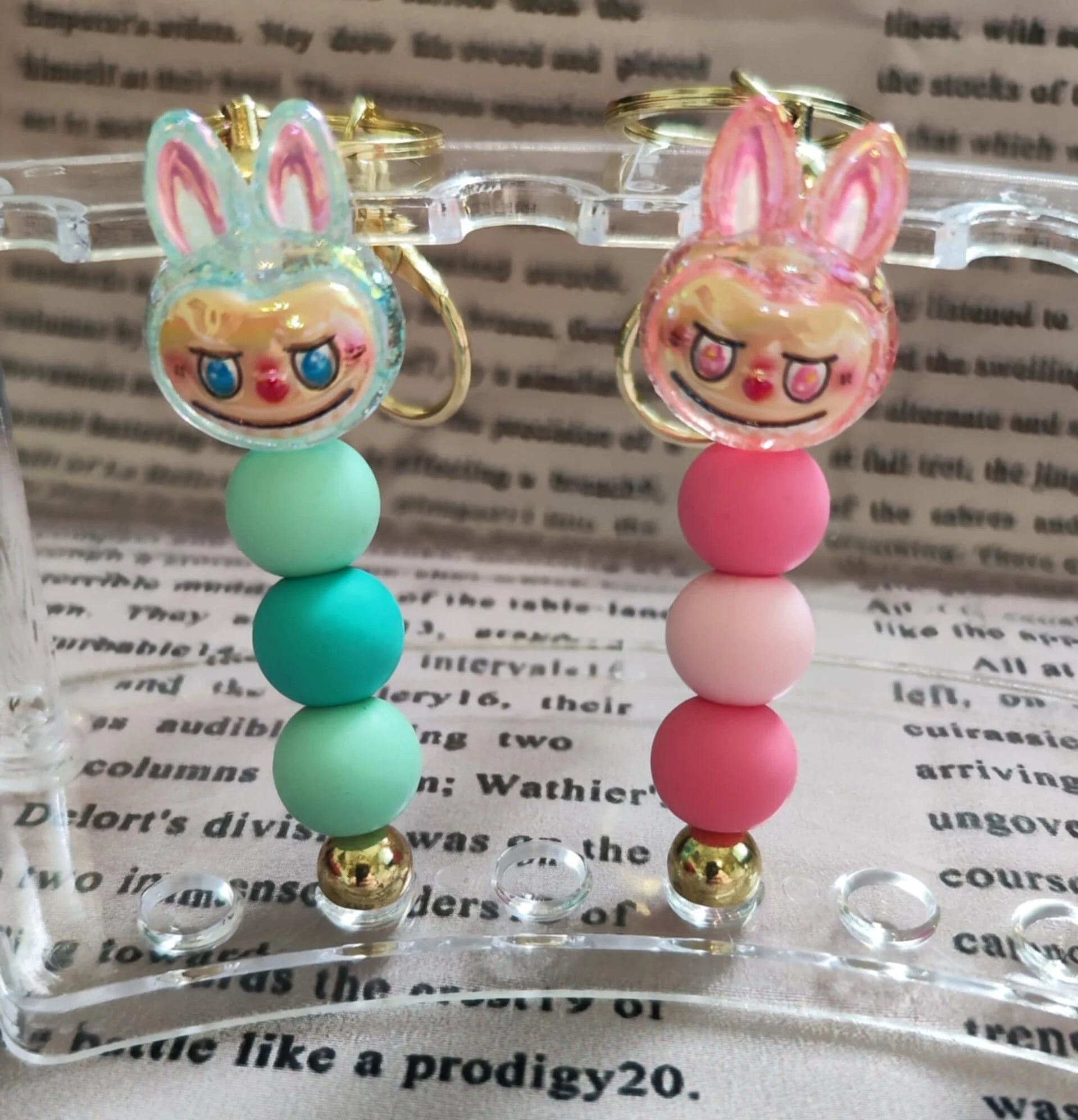 🌟 Keychain “Forest Goblin” – cheeky, playful &amp; unique — right pink