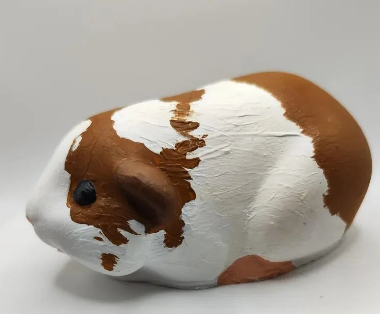🐹 Dein Meerschweinchen als handbemalte Miniatur-Figur — Epoxidharz / Fehlerchen