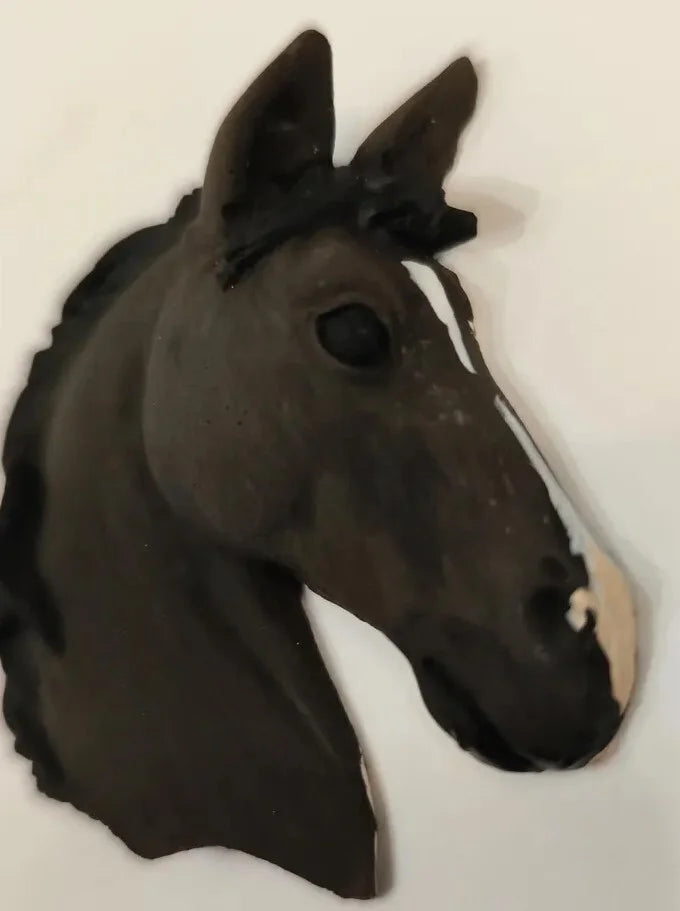 Dein Herzenspferd als handbemaltes Mini-Kunstwerk – individuell nach deinem Foto — Pferdekopf mit Magnetstreifen