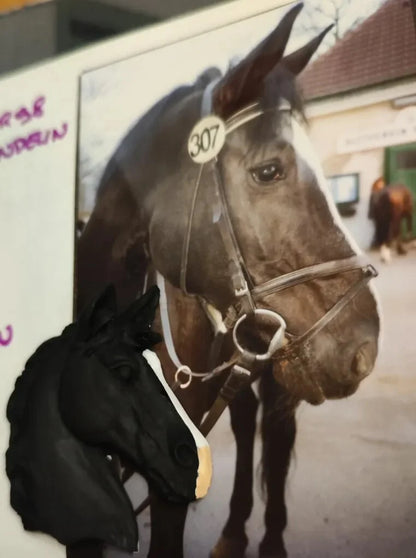 Dein Herzenspferd als handbemaltes Mini-Kunstwerk – individuell nach deinem Foto — Pferdekopf mit Magnetstreifen