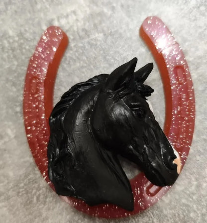 Dein Herzenspferd als handbemaltes Mini-Kunstwerk – individuell nach deinem Foto — Pferdekopf mit Magnetstreifen