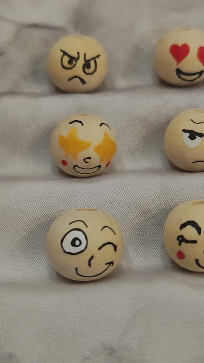 😜 9er-Set Lustige Holzköpfchen – Grimassen, Lacher & gute Laune