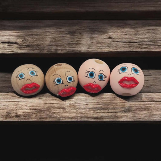 Holzköpfchen 2 cm mit roten Lippen aus Leichtmetall – Für alle Diven! 💋💄