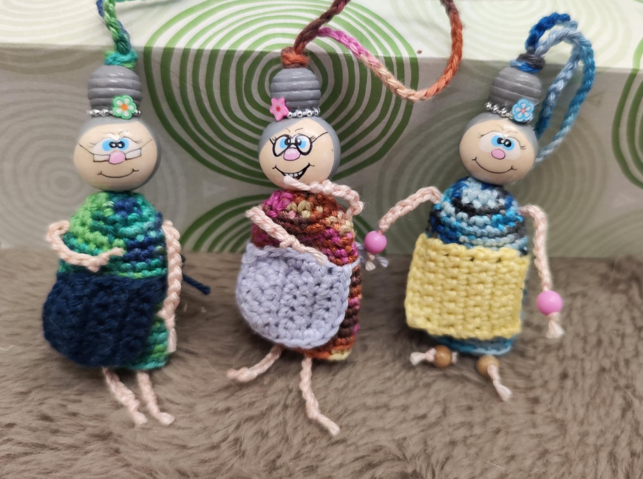 Crochet mini grandparents